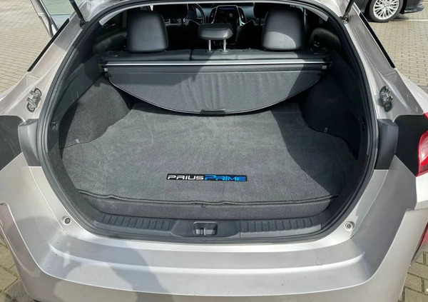 Toyota Prius cena 110700 przebieg: 107000, rok produkcji 2020 z Gdańsk małe 154